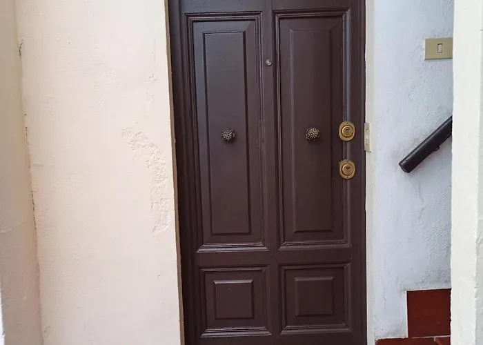 Apartment Piazza Di Spagna, Ground Floor, Historic Center